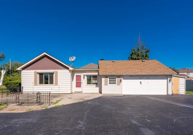 Photo 2 of Single family home for sale at 20185 Torrence Ave, Lynwood, IL 60411 | MLS# 12774470 | Listing updated on 2026-10-07
