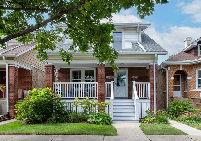 Photo 1 of Single family home for sale at 5234 N Leamington Ave, Chicago, IL 60630 | MLS# 12774478 | Listing updated on 2026-10-20