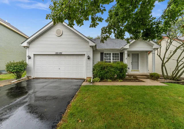 Photo 2 of Single family home for sale at 22148 W Plymouth Cir, Plainfield, IL 60544 | MLS# 12774485 | Listing updated on 2026-10-04
