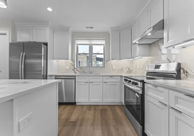 Photo 3 of Condo for sale at 220 S Western Ave #B, Chicago, IL 60612 | MLS# 12774494 | Listing updated on 2026-10-30
