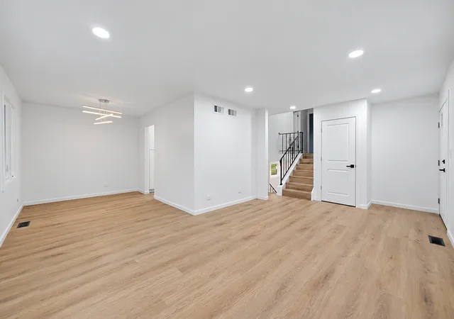 Photo 3 of Single family home for sale at 340 S Addison Ave, Lombard, IL 60148 | MLS# 12774505 | Listing updated on 2026-10-07