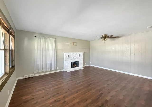 Photo 4 of Single family home for sale at 514 E Front Ave, Stockton, IL 61085 | MLS# 12774506 | Listing updated on 2026-10-05