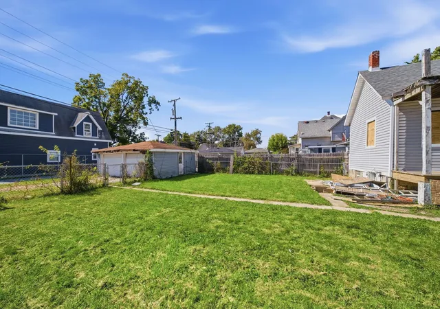 Photo 3 of Single family home for sale at 2837 Broadway St, Blue Island, IL 60406 | MLS# 12774557 | Listing updated on 2026-10-07