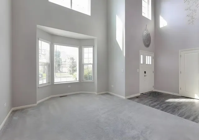 Photo 3 of Single family home for sale at 3626 Emerald Rd, Elgin, IL 60124 | MLS# 12774564 | Listing updated on 2026-10-07