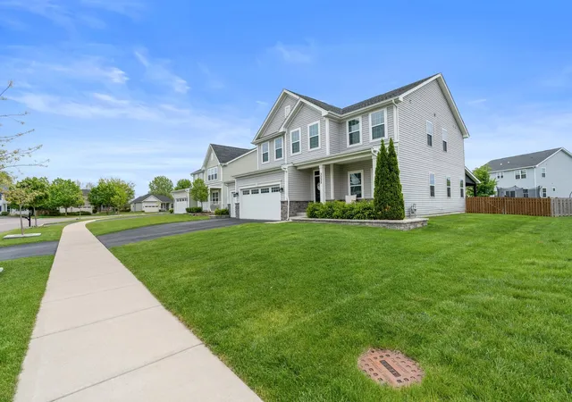 Photo 3 of Single family home for sale at 3335 Big Bnd Dr, Montgomery, IL 60538 | MLS# 12774570 | Listing updated on 2026-10-05