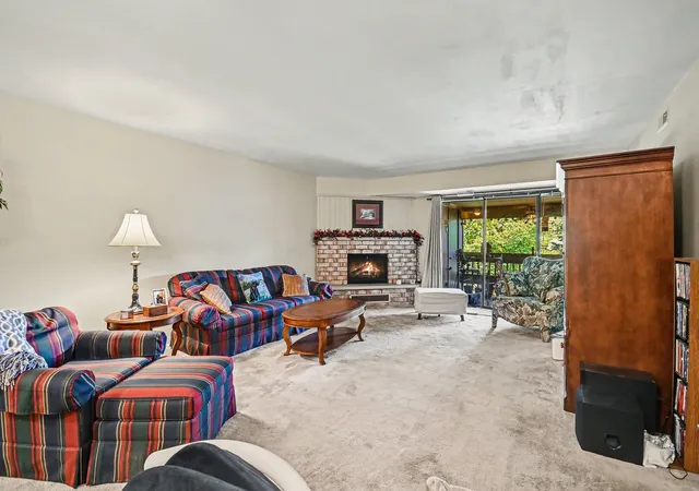 Photo 3 of Condo for sale at 740 Saint Andrews Ln #13, Crystal Lake, IL 60014 | MLS# 12774574 | Listing updated on 2026-10-06