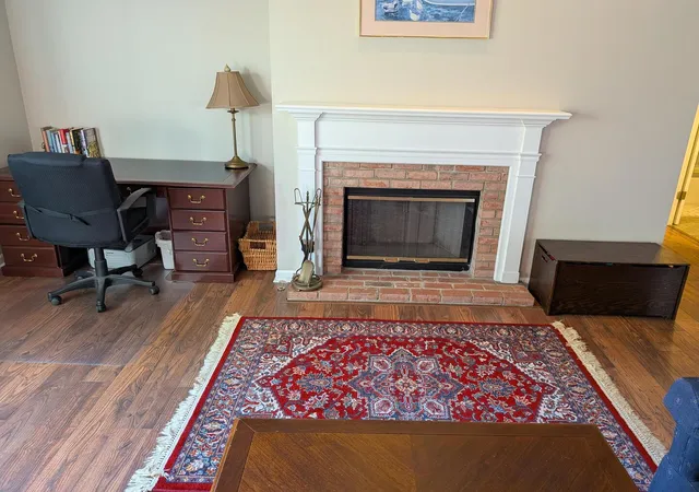 Listing Photo 4 - Condo for sale in building located at 1608 N Lakeside Dr, Champaign, IL 61821 - Unit #A