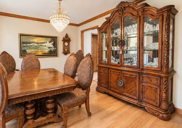 Photo 4 of Single family home for sale at 1263 Williamsburg Ln, Crystal Lake, IL 60014 | MLS# 12774630 | Listing updated on 2026-10-07