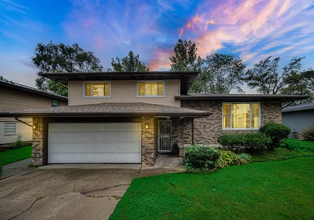 Photo 1 of Single family home for sale at 2837 191st Place, Lansing, IL 60438 | MLS# 12774641 | Listing updated on 2026-10-02