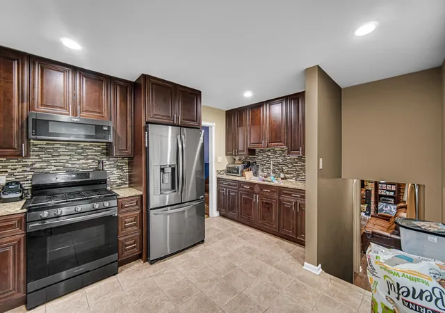 Photo 3 of Single family home for sale at 2837 191st Place, Lansing, IL 60438 | MLS# 12774641 | Listing updated on 2026-10-02
