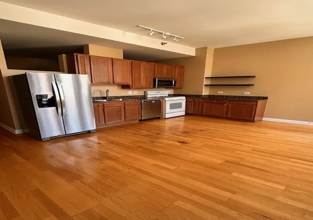Photo 3 of Condo for sale at 8 W Monroe St #1206, Chicago, IL 60603 | MLS# 12774663 | Listing updated on 2026-10-12