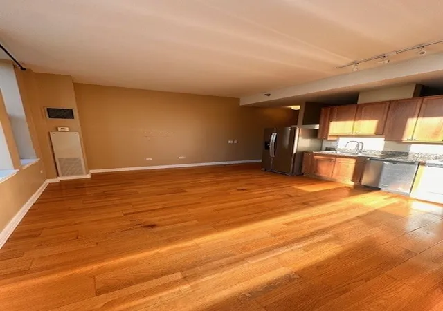 Photo 4 of Condo for sale at 8 W Monroe St #1206, Chicago, IL 60603 | MLS# 12774663 | Listing updated on 2026-10-12