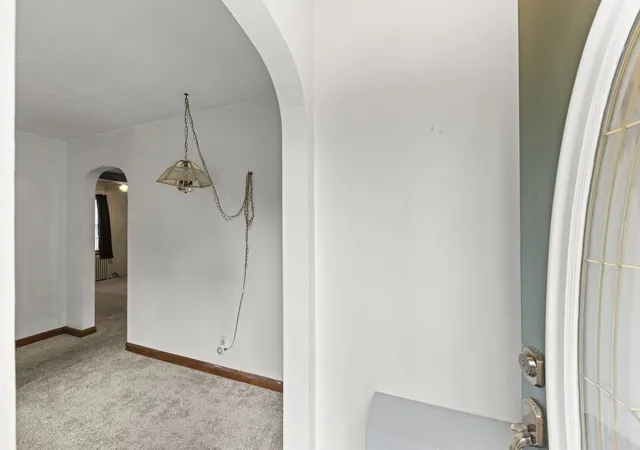 Photo 3 of Single family home for sale at 136 Ash St, New Lenox, IL 60451 | MLS# 12774687 | Listing updated on 2026-10-04