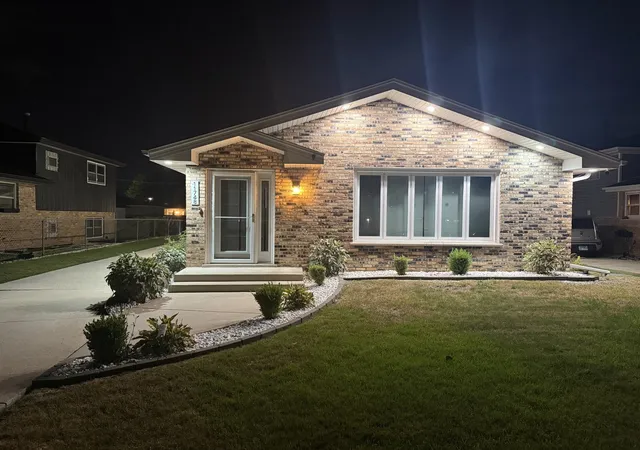 Photo 2 of Single family home for sale at 11748 S Laporte Ave, Alsip, IL 60803 | MLS# 12774689 | Listing updated on 2026-10-07