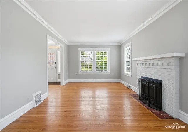 Photo 4 of Single family home for sale at 718 S Naperville Rd, Wheaton, IL 60189 | MLS# 12774723 | Listing updated on 2026-10-07
