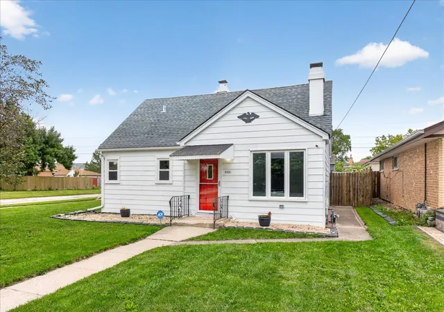 Photo 1 of Single family home for sale at 8001 Neenah Ave, Burbank, IL 60459 | MLS# 12774735 | Listing updated on 2026-10-07