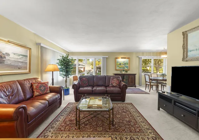 Photo 1 of Single family home for sale at 162 E Jackson St, Elmhurst, IL 60126 | MLS# 12774746 | Listing updated on 2026-10-28