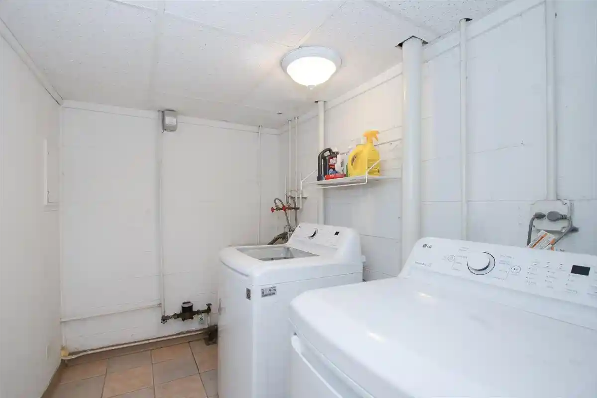Listing Photo 19 - Condo for sale in 204 Shattuck Ct located at 204 Shattuck Ct, Schaumburg, IL 60194 - Unit #204