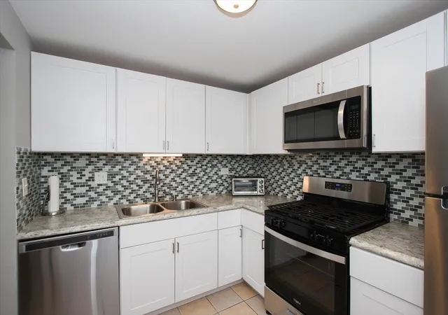 Photo 3 of Condo for sale at 204 Shattuck Ct #204, Schaumburg, IL 60194 | MLS# 12774751 | Listing updated on 2026-10-06