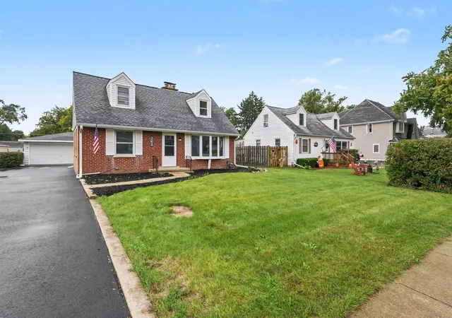 Single family home for sale at 362 N Edgewood Ave, Lombard, IL 60148 | MLS# 12774793