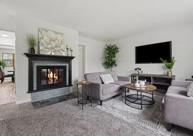 Photo 3 of Single family home for sale at 362 N Edgewood Ave, Lombard, IL 60148 | MLS# 12774793 | Listing updated on 2026-10-02