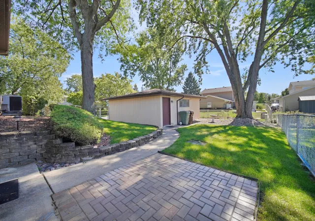 Photo 4 of Sale Pending at 16010 Olcott Ave, Tinley Park, IL 60477 | MLS# 12774813 | Listing updated on 2026-10-07