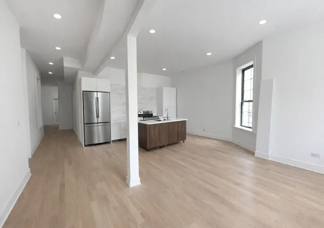 Photo 1 of House for sale at 2852 W Polk St, Chicago, IL 60612 | MLS# 12774820 | Listing updated on 2026-10-07