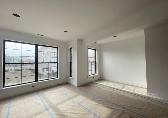 Photo 3 of House for sale at 2852 W Polk St, Chicago, IL 60612 | MLS# 12774820 | Listing updated on 2026-10-07
