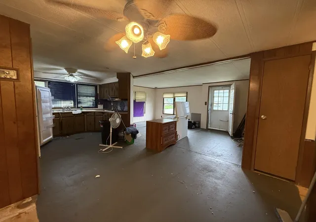 Photo 15 of Manufactured home for sale at 110 Huntsbridge Rd #110, Matteson, IL 60443 | MLS# 12774833 | Listing updated on 2026-10-07
