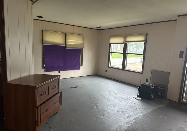 Photo 4 of Manufactured home for sale at 110 Huntsbridge Rd #110, Matteson, IL 60443 | MLS# 12774833 | Listing updated on 2026-10-07