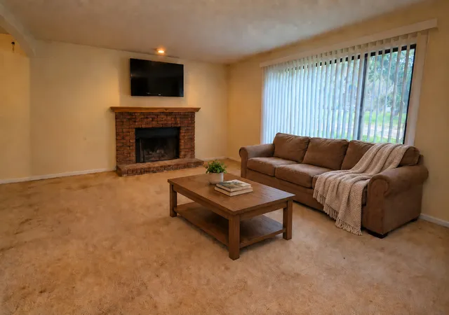 Listing Photo 3 - Condo for sale in building located at 993 Kane St, South Elgin, IL 60177 - Unit #993