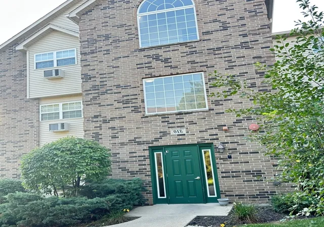 Photo 1 of Condo for sale at 310 Cunat Blvd #1F, Richmond, IL 60071 | MLS# 12774858 | Listing updated on 2026-10-01