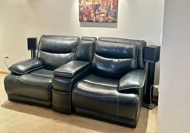 Listing Photo 4 - Condo for sale in building located at 310 Cunat Blvd, Richmond, IL 60071 - Unit #1F