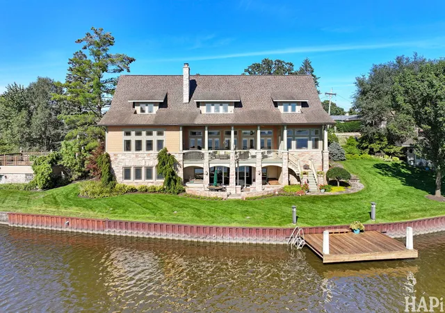Photo 3 of Single family home for sale at 7719 Island Ln, Wonder Lake, IL 60097 | MLS# 12774870 | Listing updated on 2026-10-09