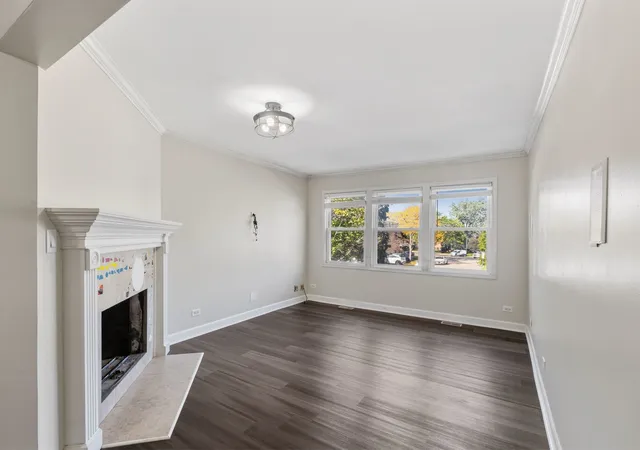 Photo 3 of Townhouse for sale at 1931 Farnham Ct, Schaumburg, IL 60194 | MLS# 12774872 | Listing updated on 2026-10-07