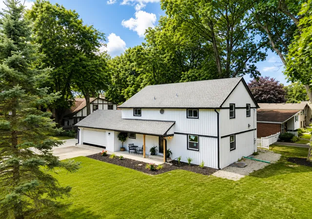 Single family home for sale at 300 W North Ave, Bartlett, IL 60103 | MLS# 12774878