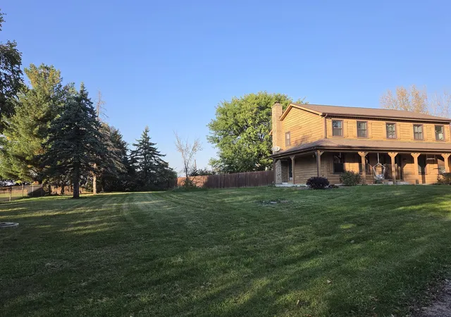 Photo 1 of Single family home for sale at 11 Ottawa Ct, Oswego, IL 60543 | MLS# 12774883 | Listing updated on 2026-10-29