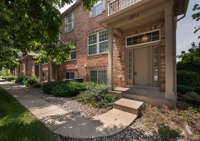 Photo 2 of Townhouse for sale at (Undisclosed), Wood Dale, IL 60191 | MLS# 12774889 | Listing updated on 2026-10-07
