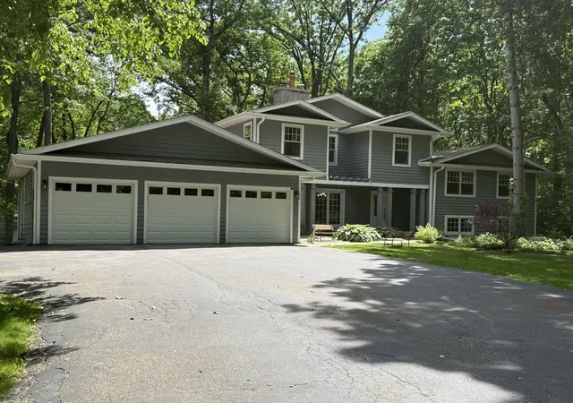 Photo 1 of Single family home for sale at 2841 Orange Brace Rd, Riverwoods, IL 60015 | MLS# 12774891 | Listing updated on 2026-10-07