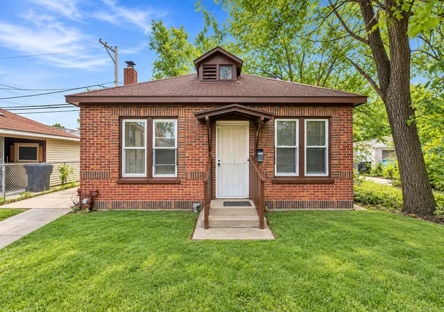 Single family home for sale at 10215 S Aberdeen St, Chicago, IL 60643 | MLS# 12774899