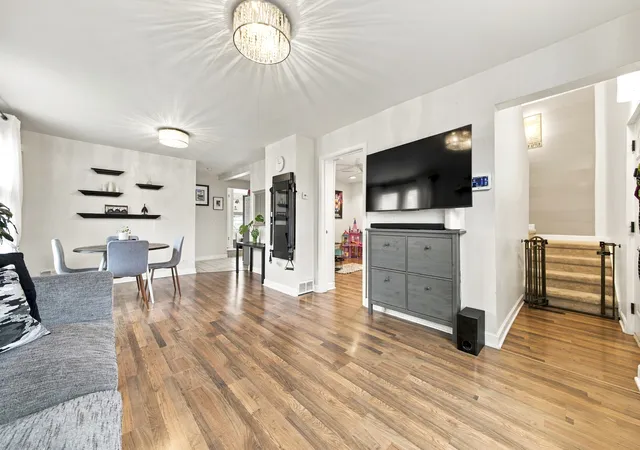 Photo 3 of Single family home for sale at 3252 N Neenah Ave, Chicago, IL 60634 | MLS# 12774905 | Listing updated on 2026-10-05