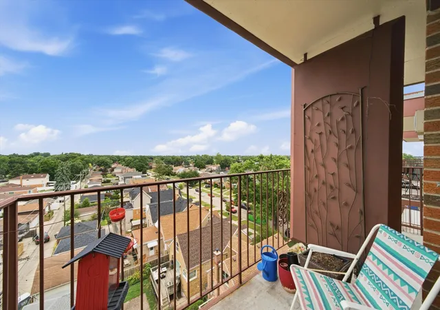 Photo 4 of Condo for sale at 7830 W North Ave #710, Elmwood Park, IL 60707 | MLS# 12774914 | Listing updated on 2026-10-01