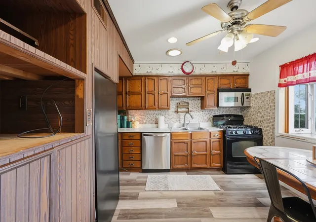 Photo 4 of Single family home for sale at 36474 N James Ct, Lake Villa, IL 60046 | MLS# 12774915 | Listing updated on 2026-10-27
