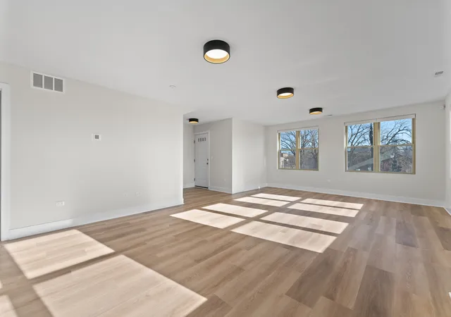 Photo 4 of Condo for sale at 224 S Western Ave #B, Chicago, IL 60612 | MLS# 12774918 | Listing updated on 2026-10-30