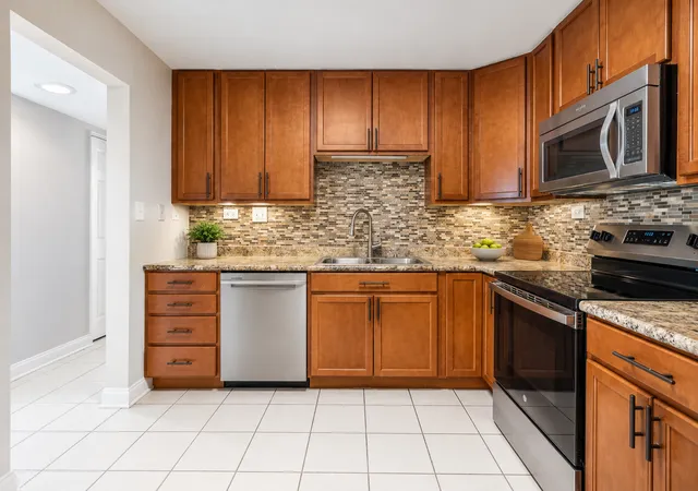 Photo 3 of Condo for sale at 375 Plum Crk Dr #312, Wheeling, IL 60090 | MLS# 12774922 | Listing updated on 2026-10-02