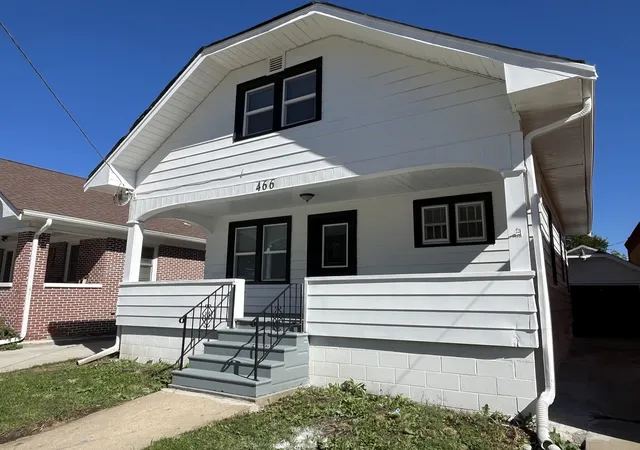 Single family home for sale at 466 Hinman St, Aurora, IL 60505 | MLS# 12774930