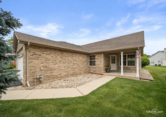 Townhouse for sale at 1020 Duran Ct, Joliet, IL 60431 | MLS# 12774932