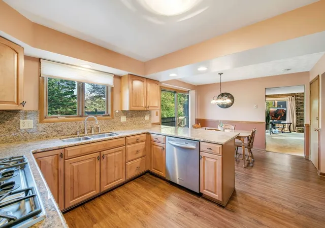 Photo 2 of Single family home for sale at 1011 Iroquois Dr, Elgin, IL 60123 | MLS# 12774944 | Listing updated on 2026-10-28
