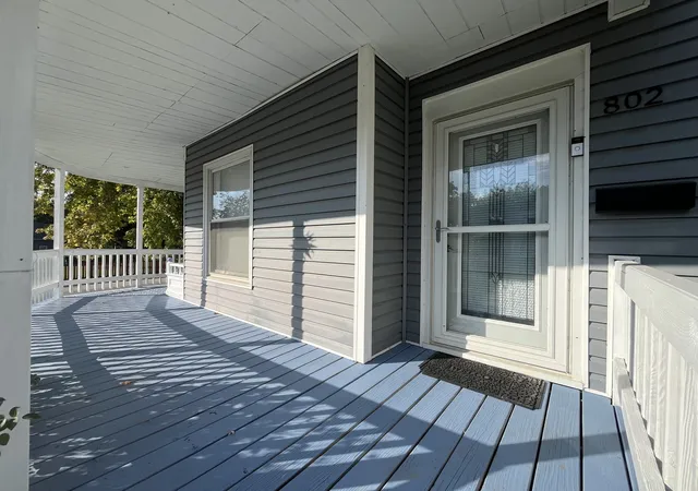 Photo 2 of Single family home for sale at 802 2nd Avenue, Aurora, IL 60505 | MLS# 12774968 | Listing updated on 2026-10-22