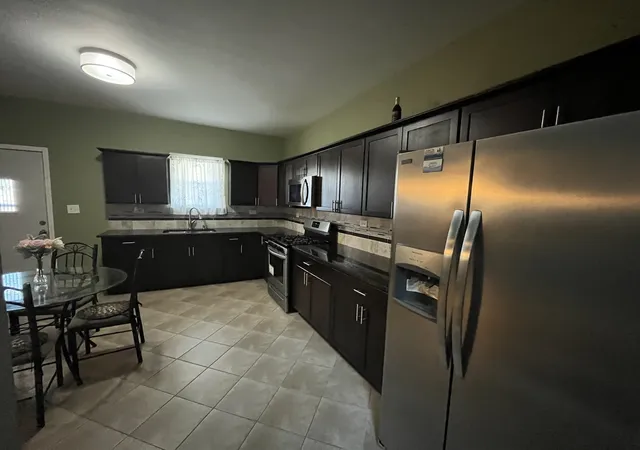 Photo 4 of Single family home for sale at 802 2nd Avenue, Aurora, IL 60505 | MLS# 12774968 | Listing updated on 2026-10-08